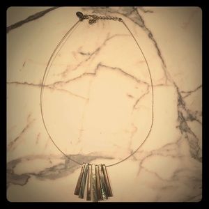 Short mother of pearl statement necklace!